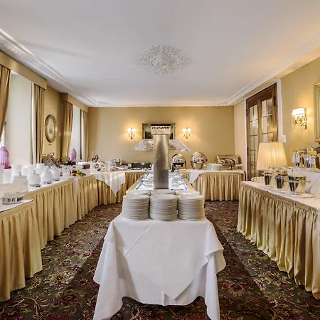 מלון Monte Rosa Boutique 4*