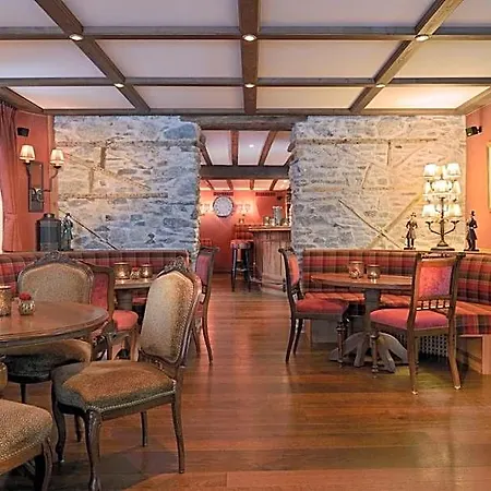Monte Rosa Boutique