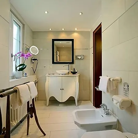 Monte Rosa Boutique Hotel 4*